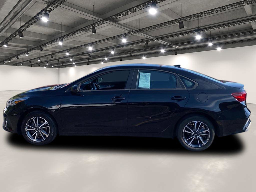 2023 Kia Forte LXS photo 4