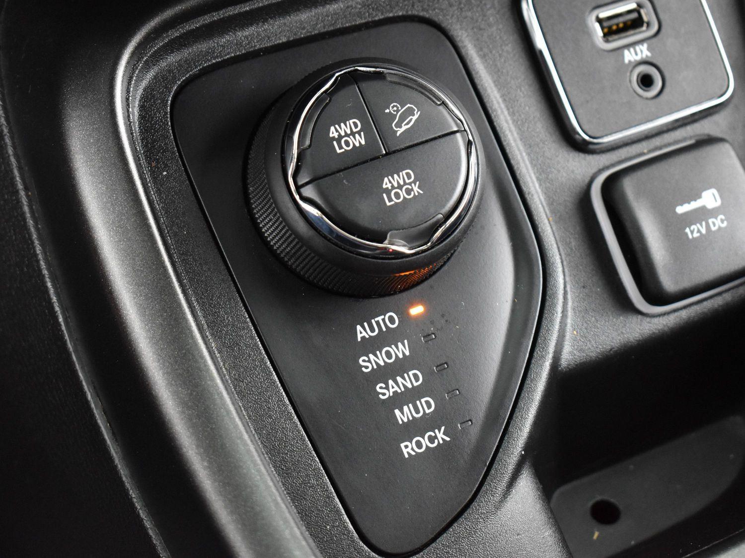 2017 Jeep Compass Trailhawk photo 17