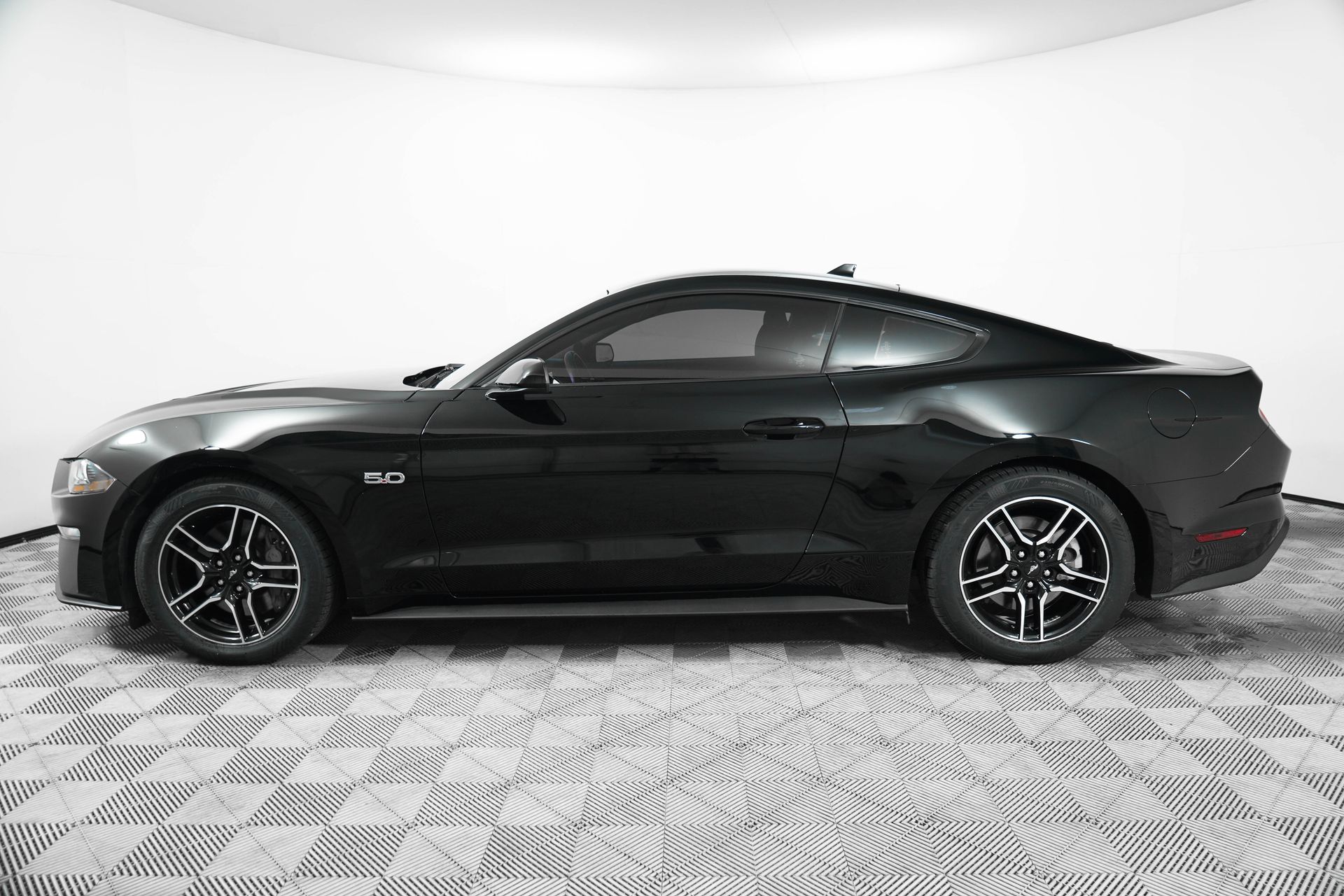2021 Ford Mustang GT photo 4