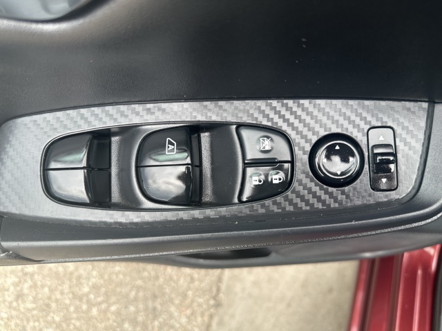 2022 Nissan Sentra SV photo 11