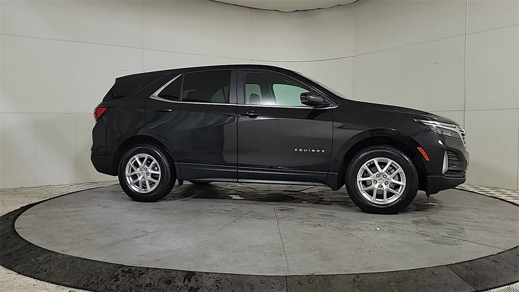 2022 CHEVROLET EQUINOX - Image 8