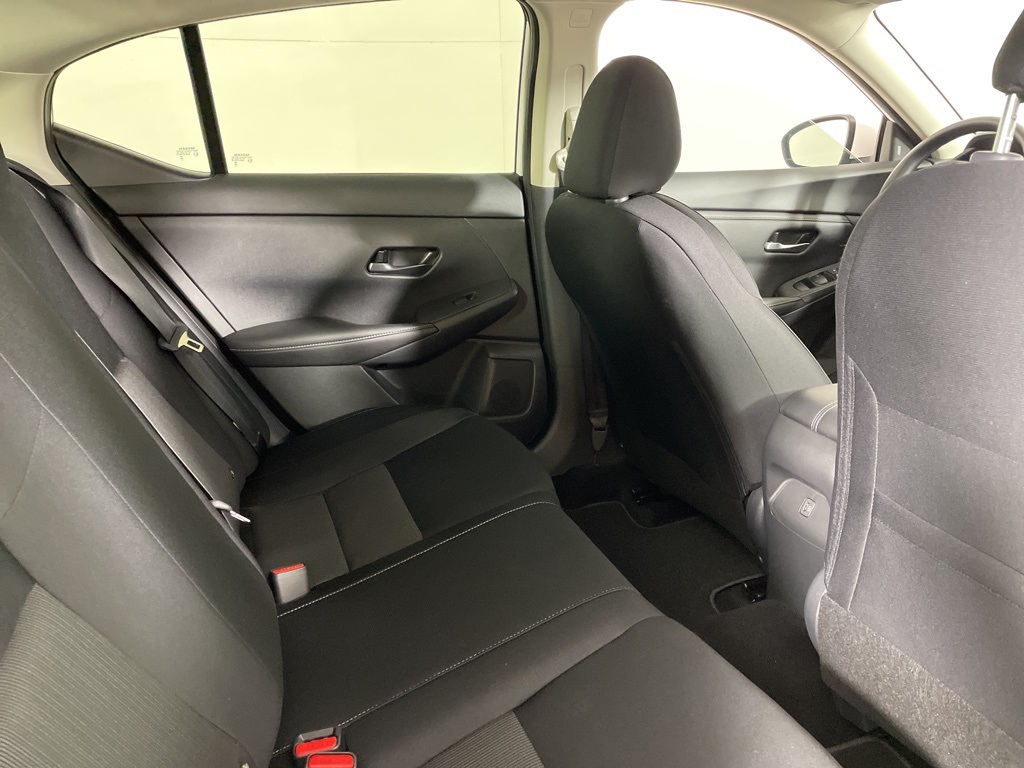 2025 Nissan Sentra SV photo 17