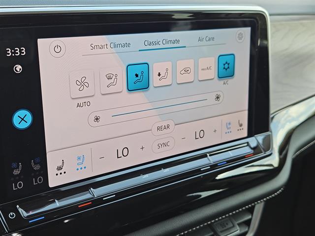 2024 Volkswagen Atlas SE Technology photo 14