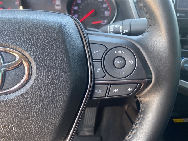2022 Toyota Camry XSE photo 23