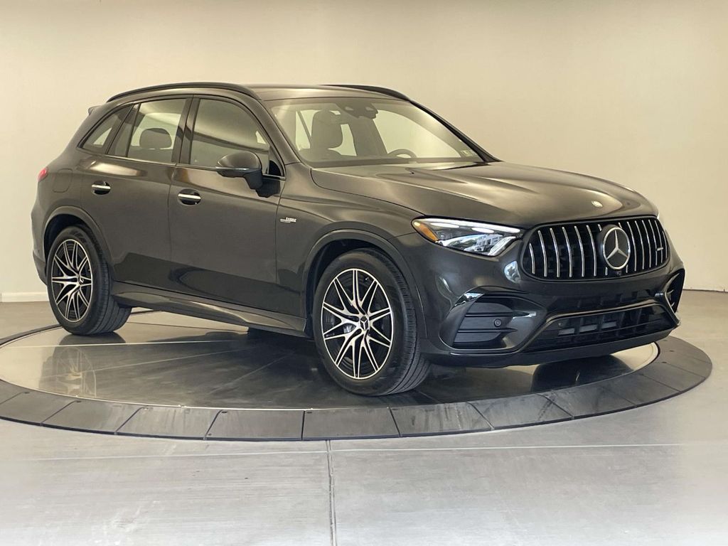 2024 Mercedes Benz GLC 43 AMG 4MATIC photo 9