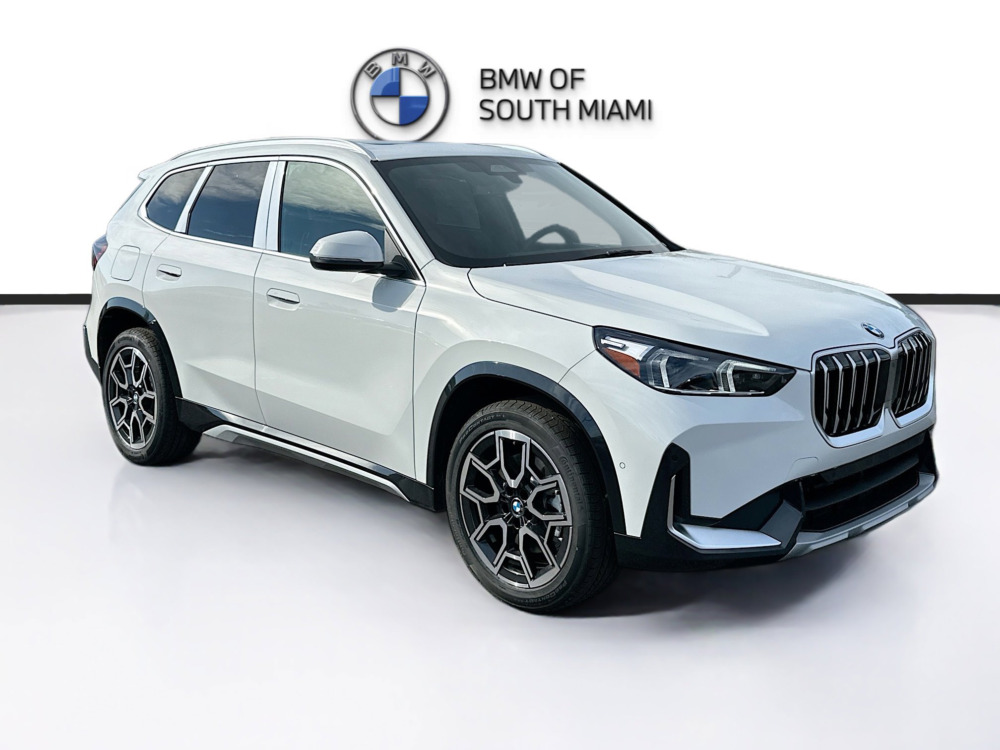 2026 BMW X1 28i's photo