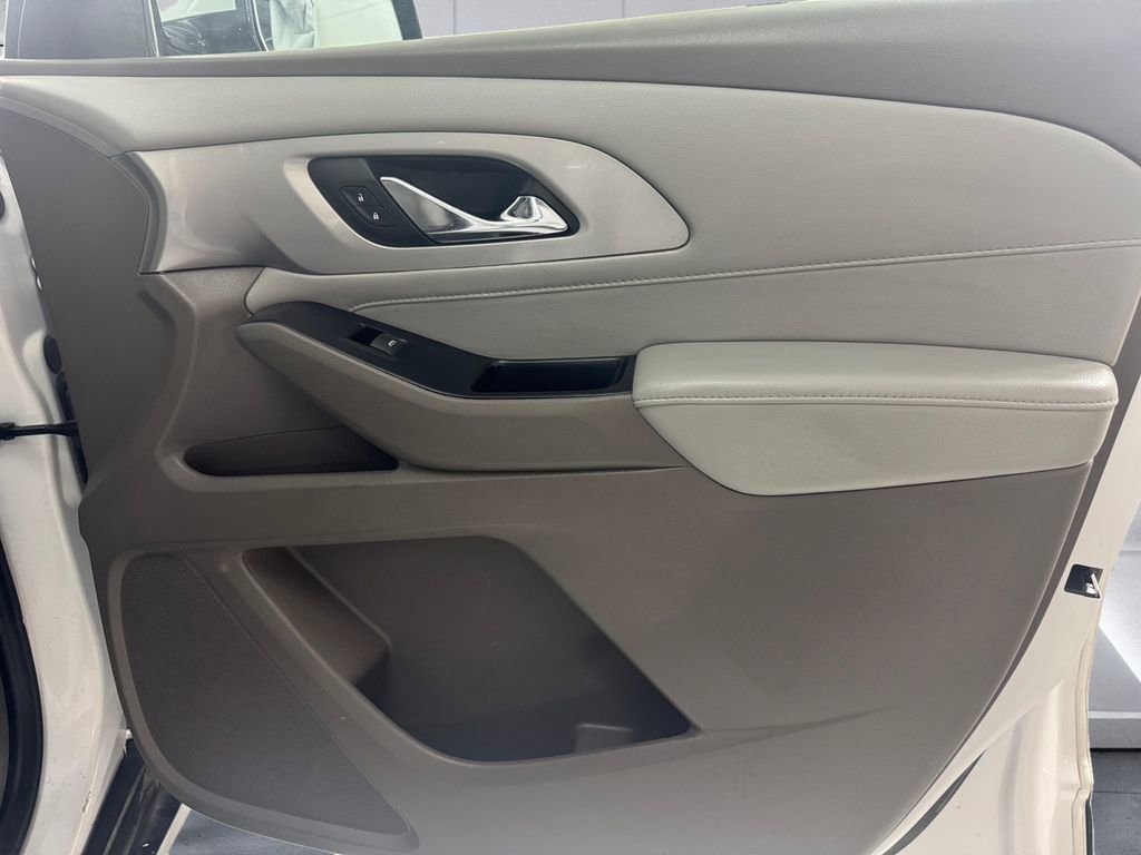 2020 Chevrolet Traverse Cloth photo 15