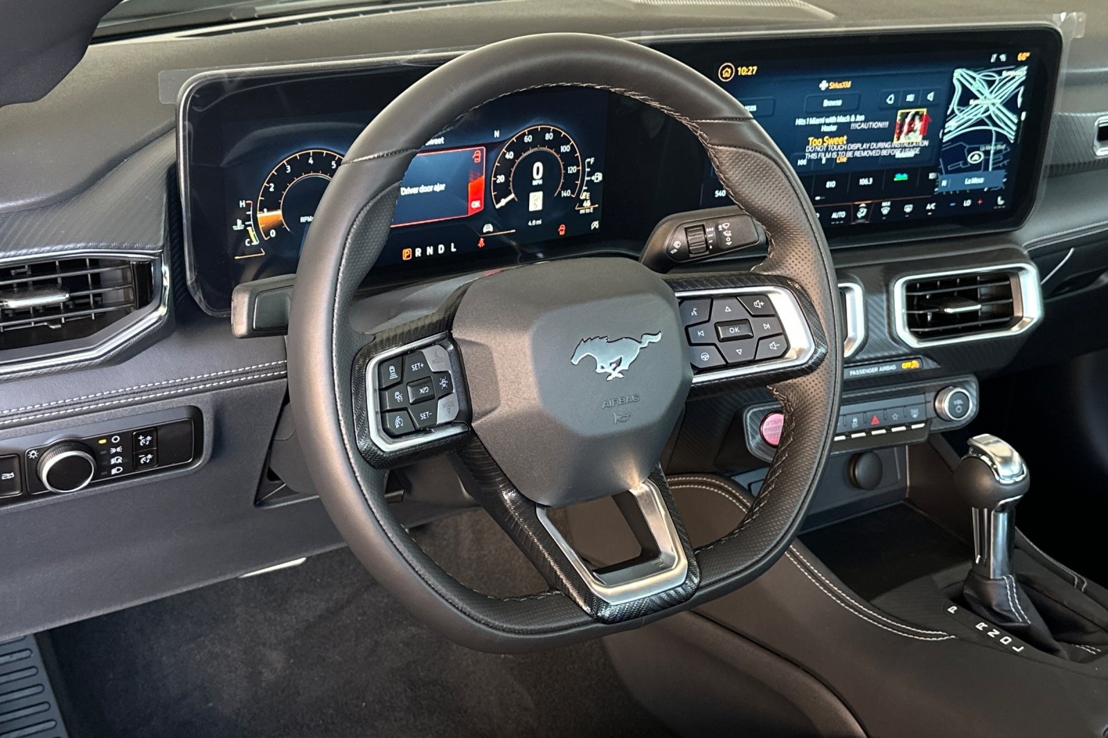 2025 Ford Mustang EcoBoost Premium photo 13