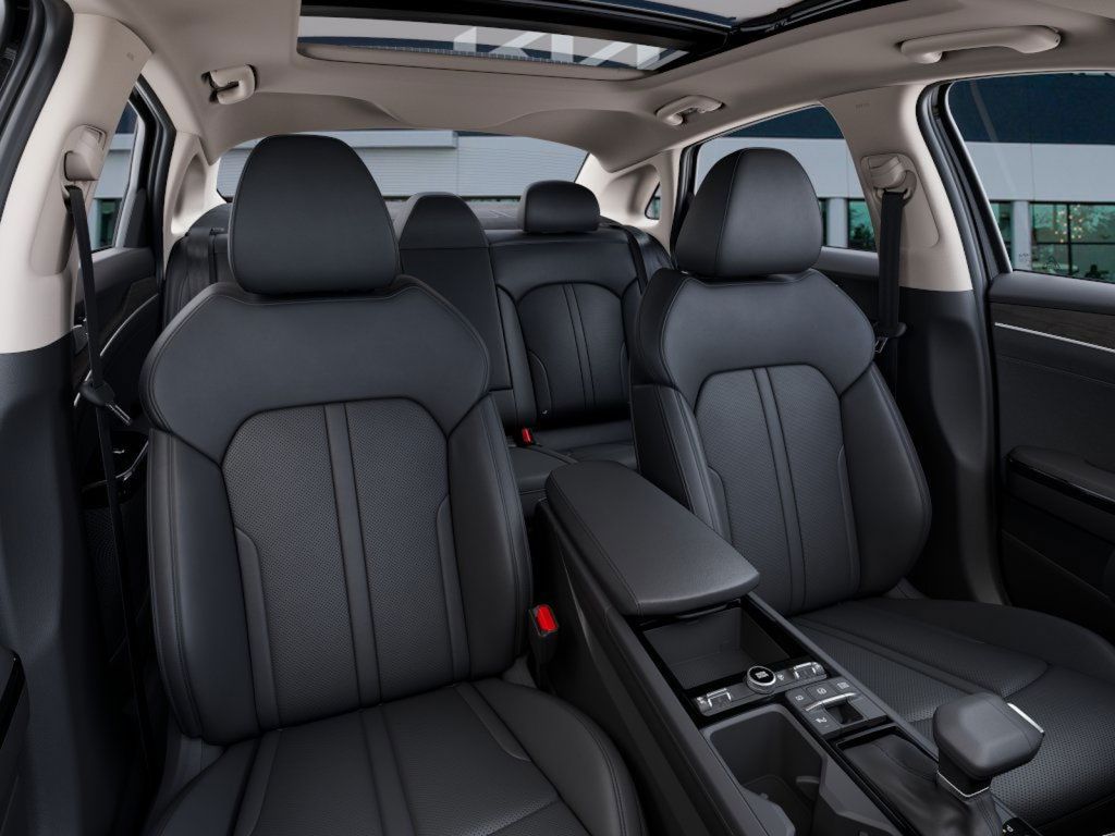 2025 Kia K5 EX photo 12