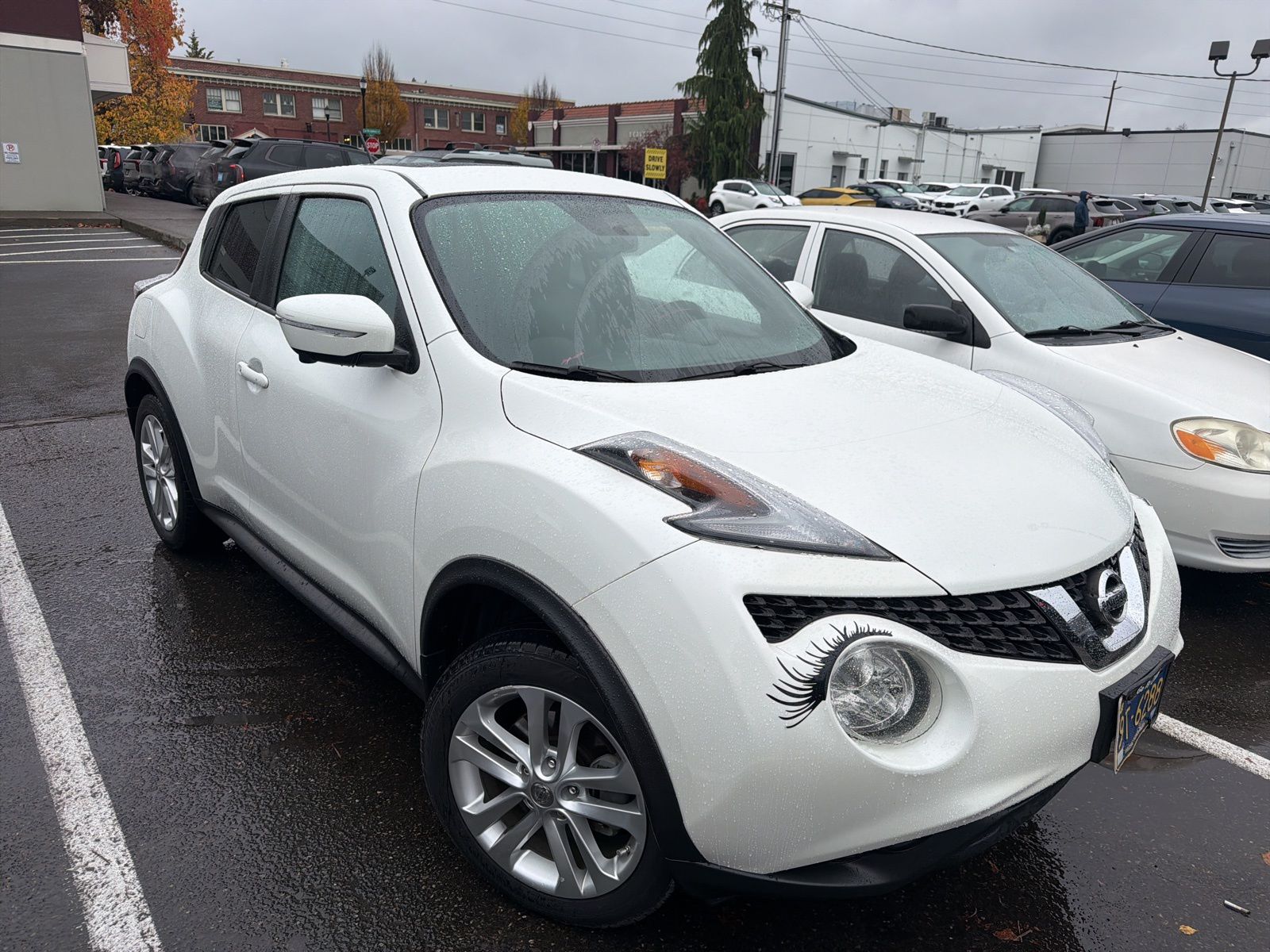 2016 Nissan Juke SL photo 3