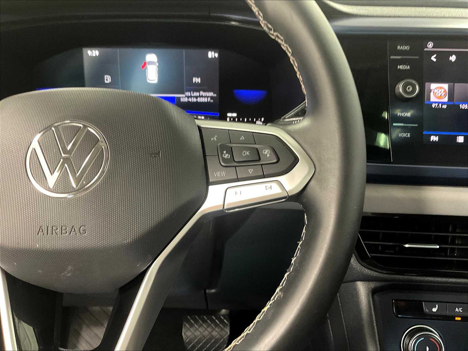 2022 Volkswagen Taos SE photo 20