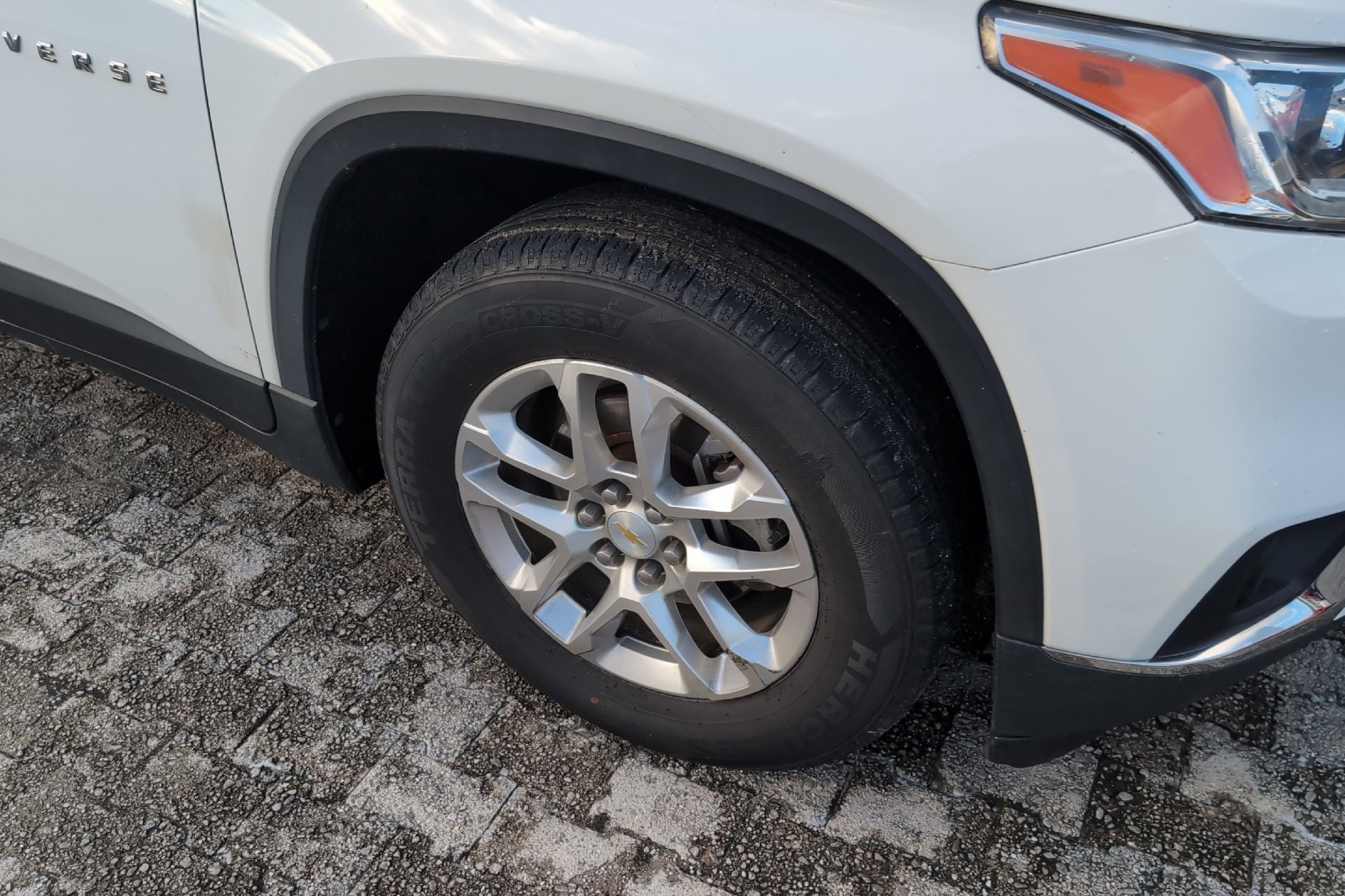 2018 Chevrolet Traverse Cloth photo 3