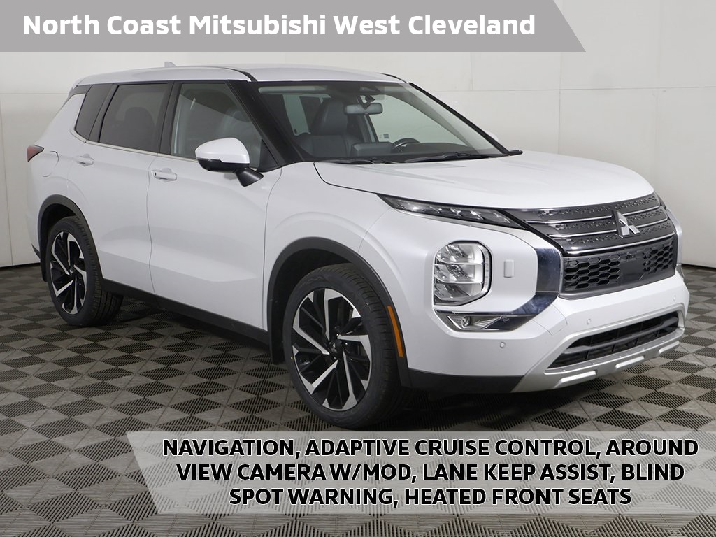 2022 Mitsubishi Outlander SE's photo