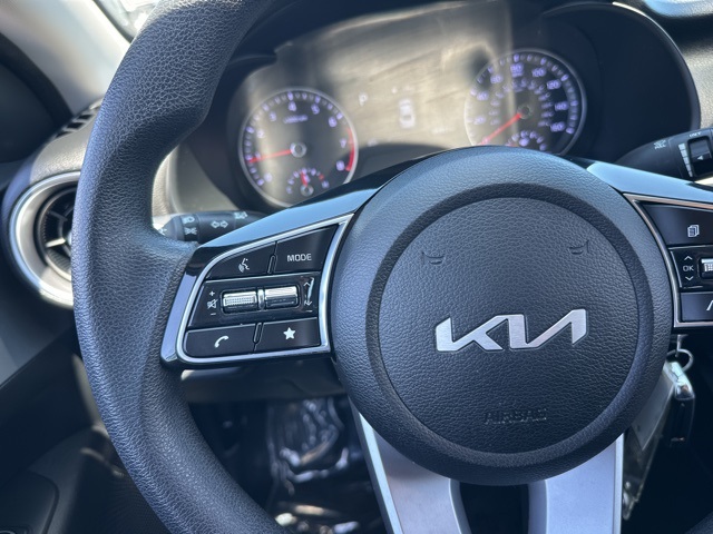 2023 Kia Forte LXS photo 18