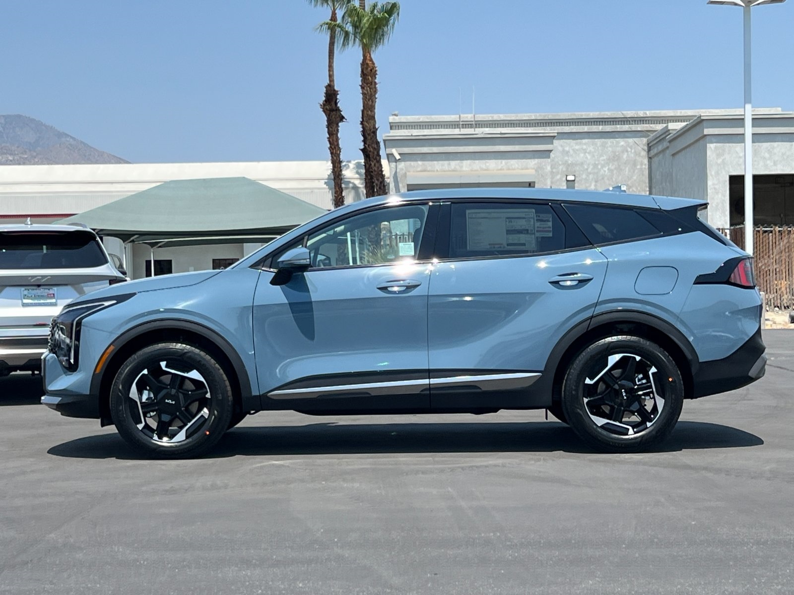 2026 Kia Sportage Hybrid S photo 5