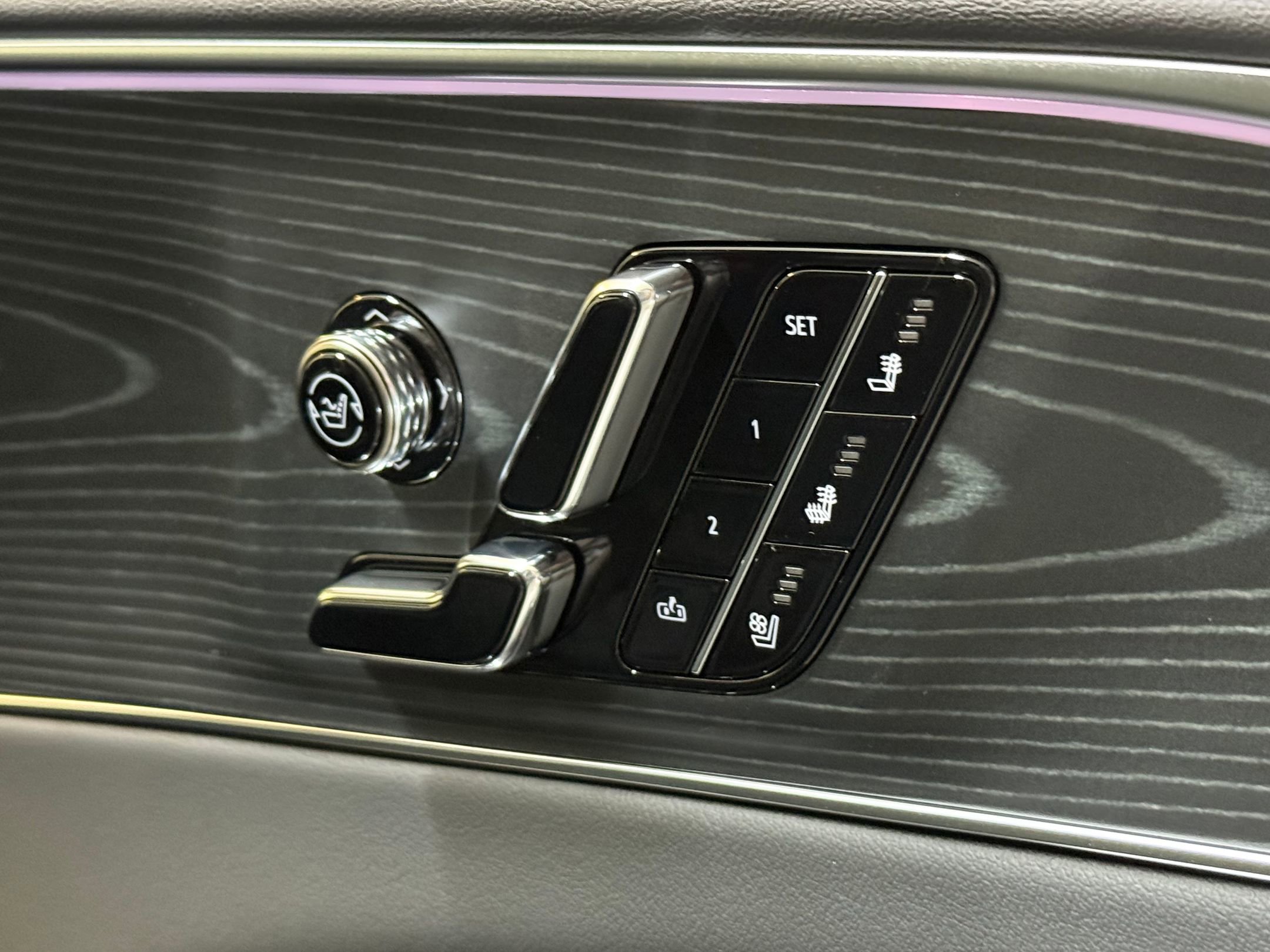 2025 Cadillac Lyriq Sport photo 41