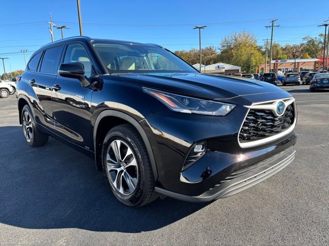 2021 Toyota Highlander Hybrid XLE photo 3