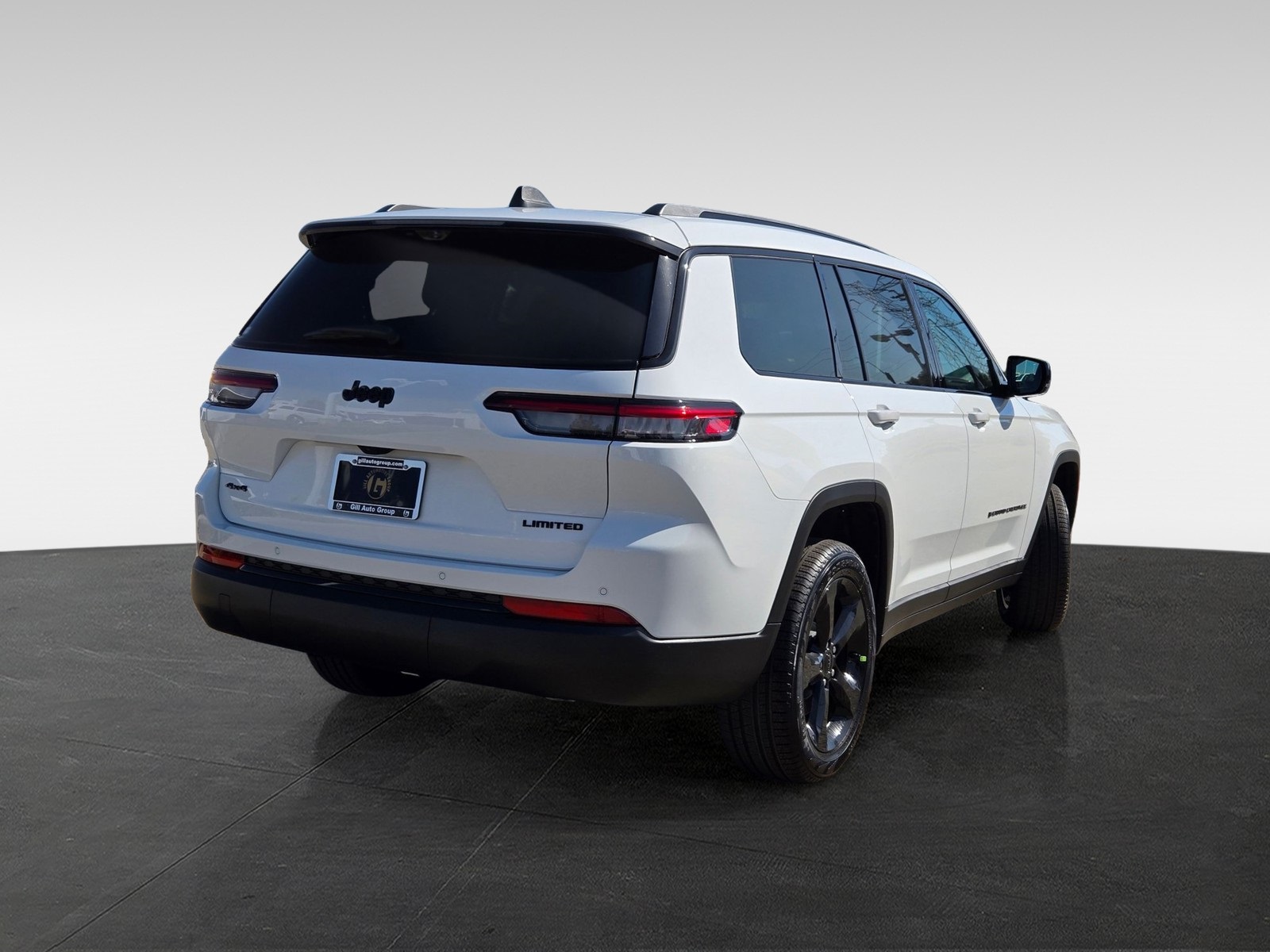 2025 Jeep Grand Cherokee Limited photo 4