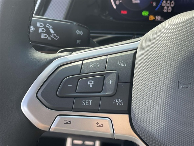 2025 Volkswagen Atlas Peak Edition SE photo 20