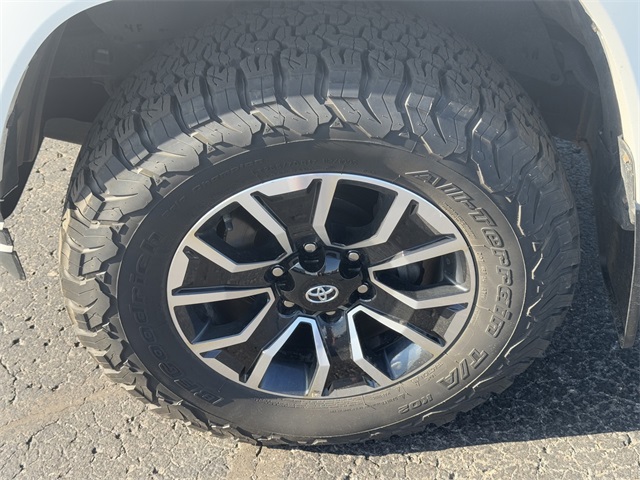 2022 Toyota Tacoma TRD Sport 4x4 photo 10