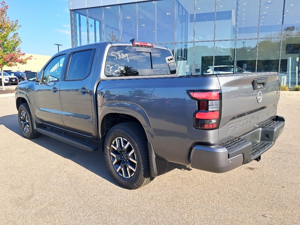 2026 Nissan Frontier Crew Cab SV photo 4