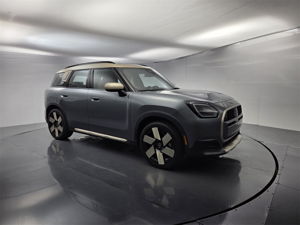 2026 MINI Countryman S's photo