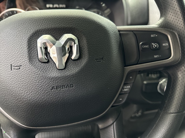 2023 Ram 2500 Tradesman photo 14