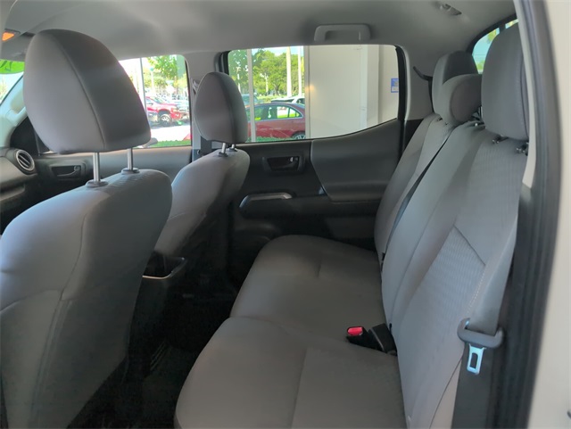 2023 Toyota Tacoma V6 photo 15