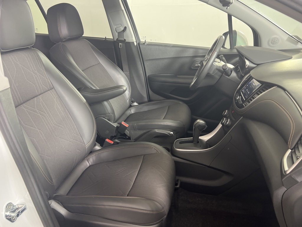 2022 Chevrolet Trax LT photo 16