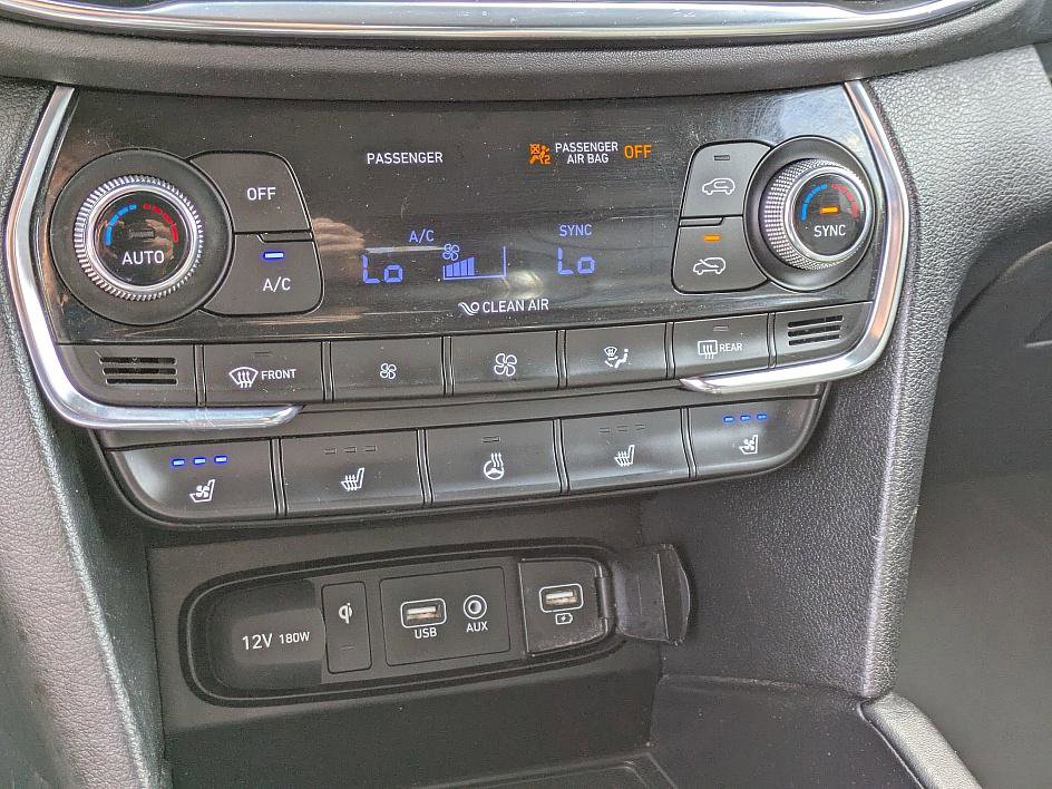 2020 Hyundai Santa Fe Limited photo 23