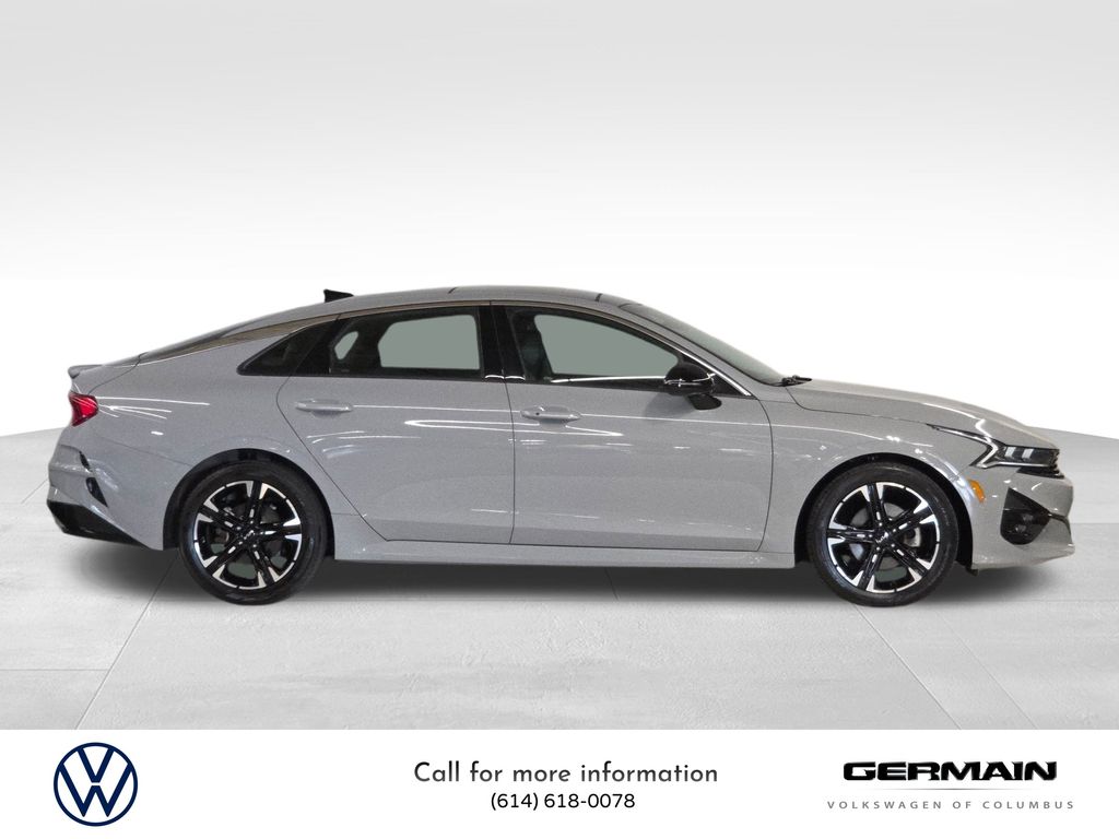 2022 Kia K5 GT-Line photo 4