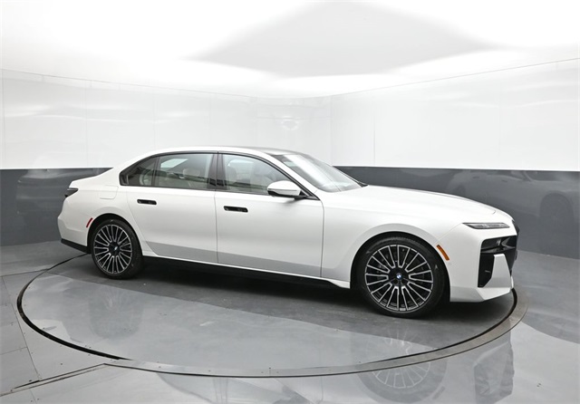 2025 Bmw 740i photo 16