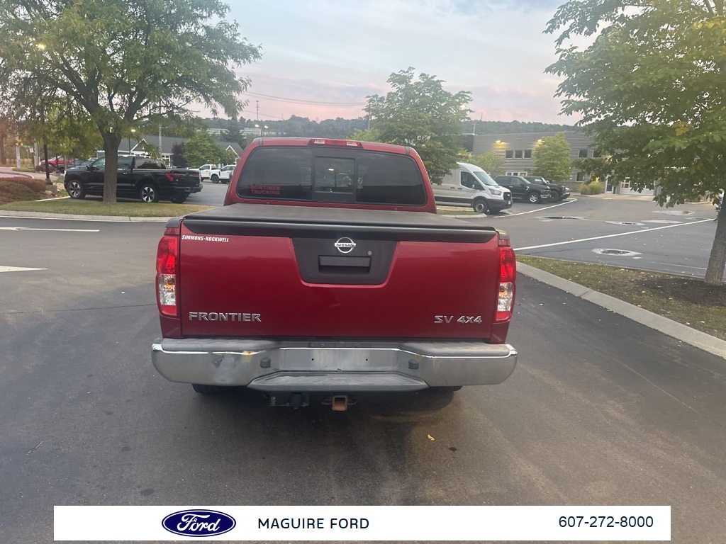 2015 Nissan Frontier SV Crew Cab photo 6