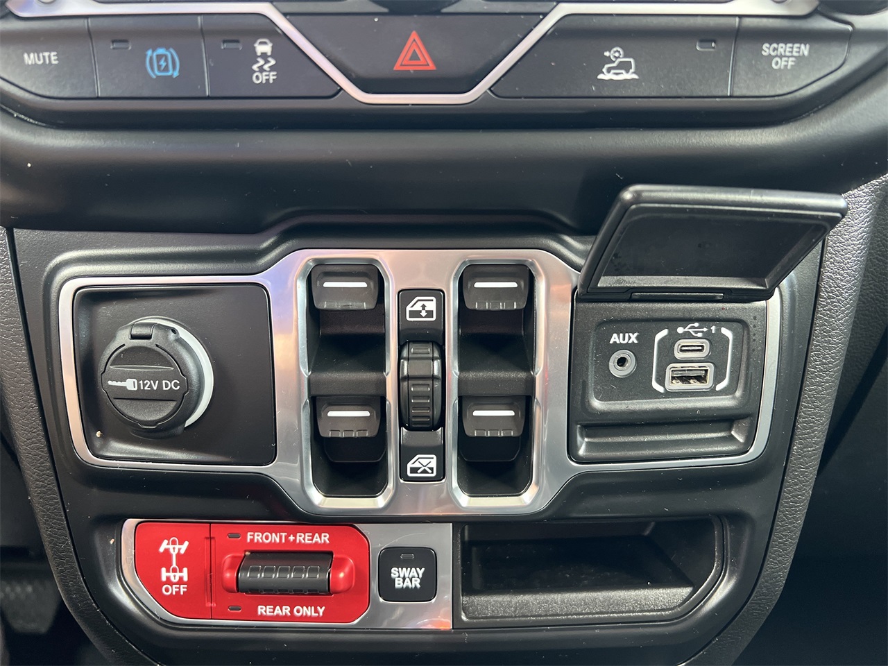 2021 Jeep Wrangler Unlimited Rubicon 4xe photo 4