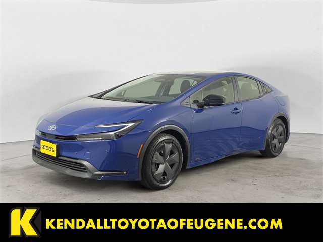 2024 Toyota Prius LE's photo