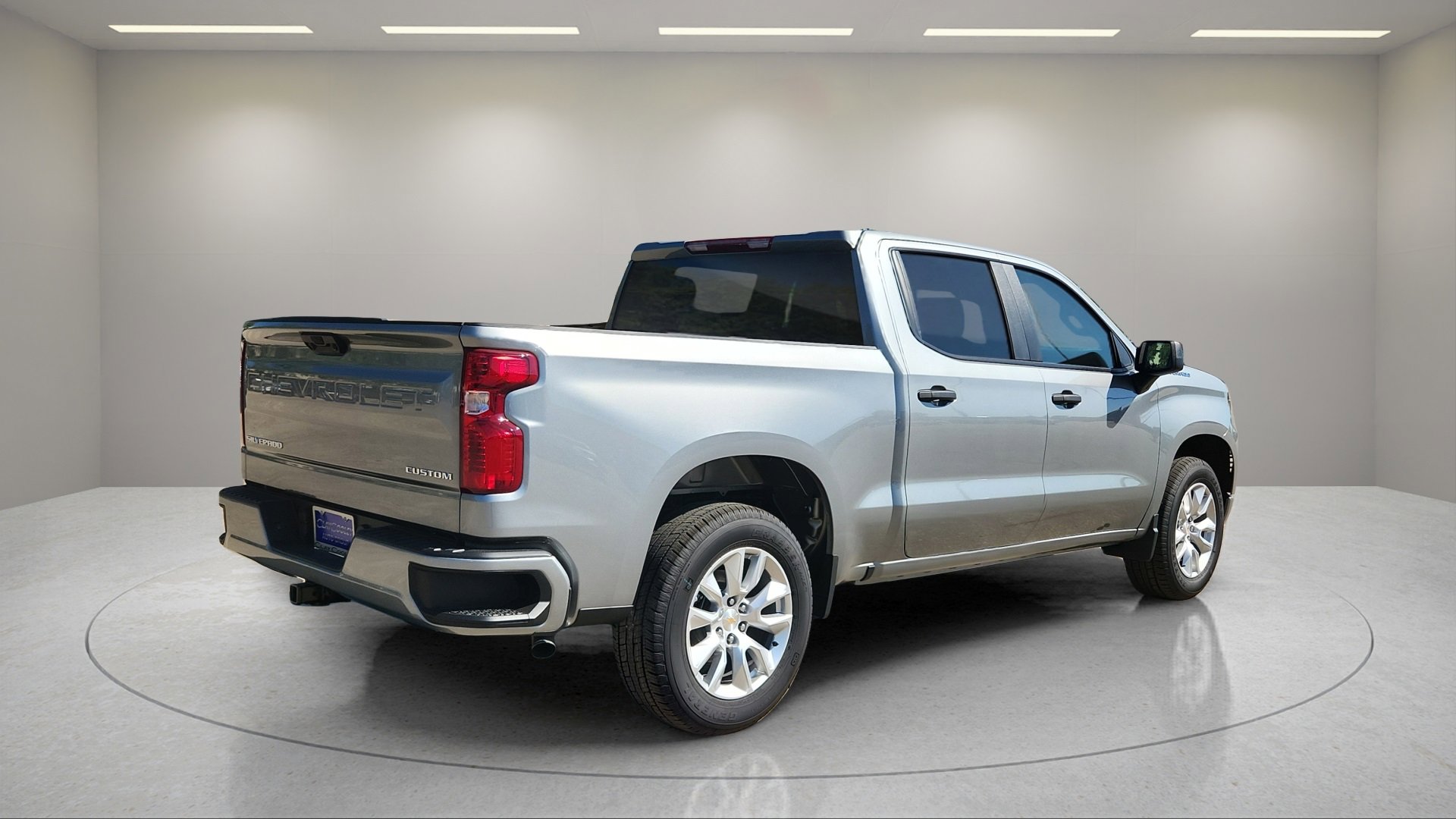 2026 Chevrolet Silverado 1500 Custom photo 3