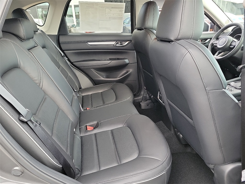 2025 Mazda CX-5 2.5 S Preferred photo 17