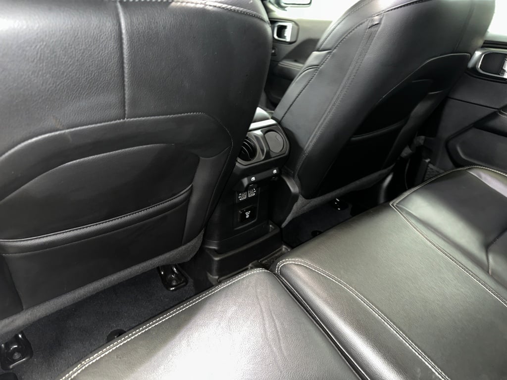 2022 Jeep Wrangler 4xe Unlimited Sahara photo 16