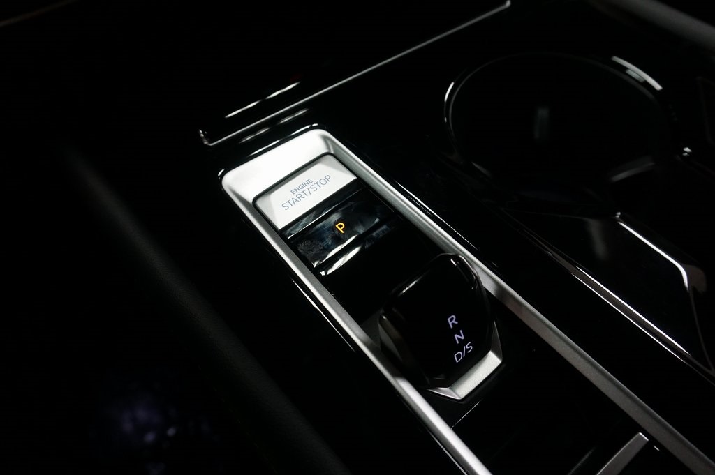 2026 Volkswagen Atlas SE Technology photo 19