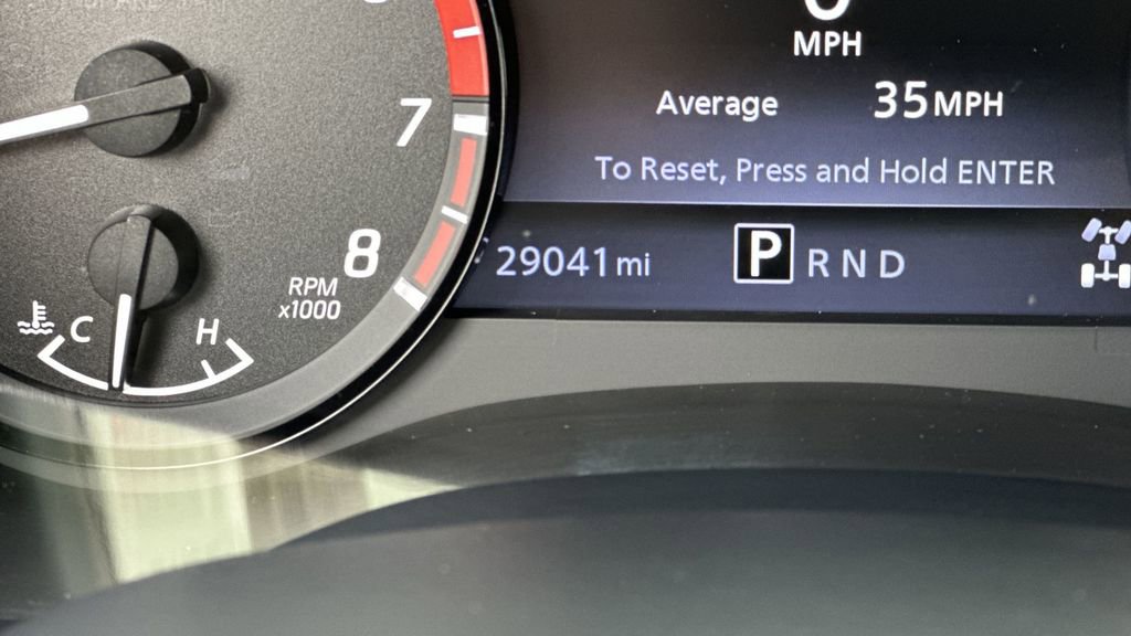 2022 Nissan Frontier Crew Cab PRO-4X photo 11