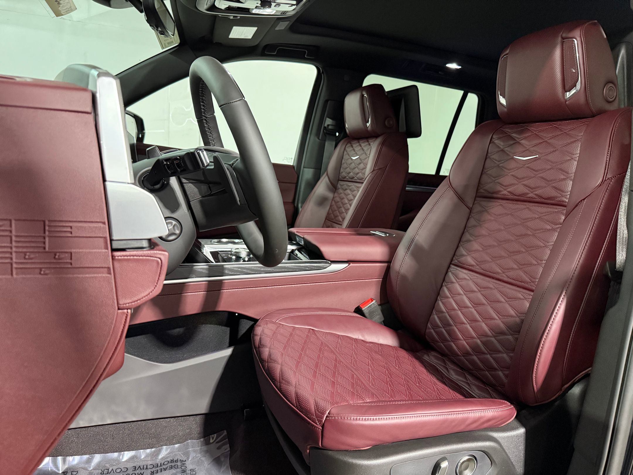 2026 Cadillac Escalade Luxury photo 3