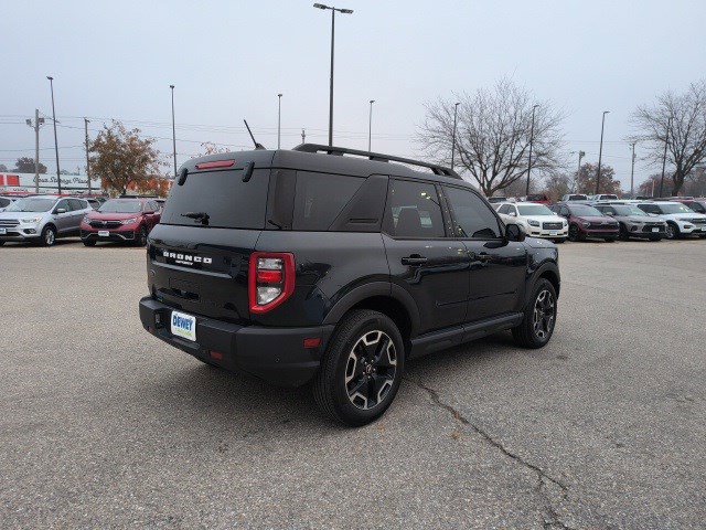 2022 Ford Bronco Sport Outer Banks photo 4