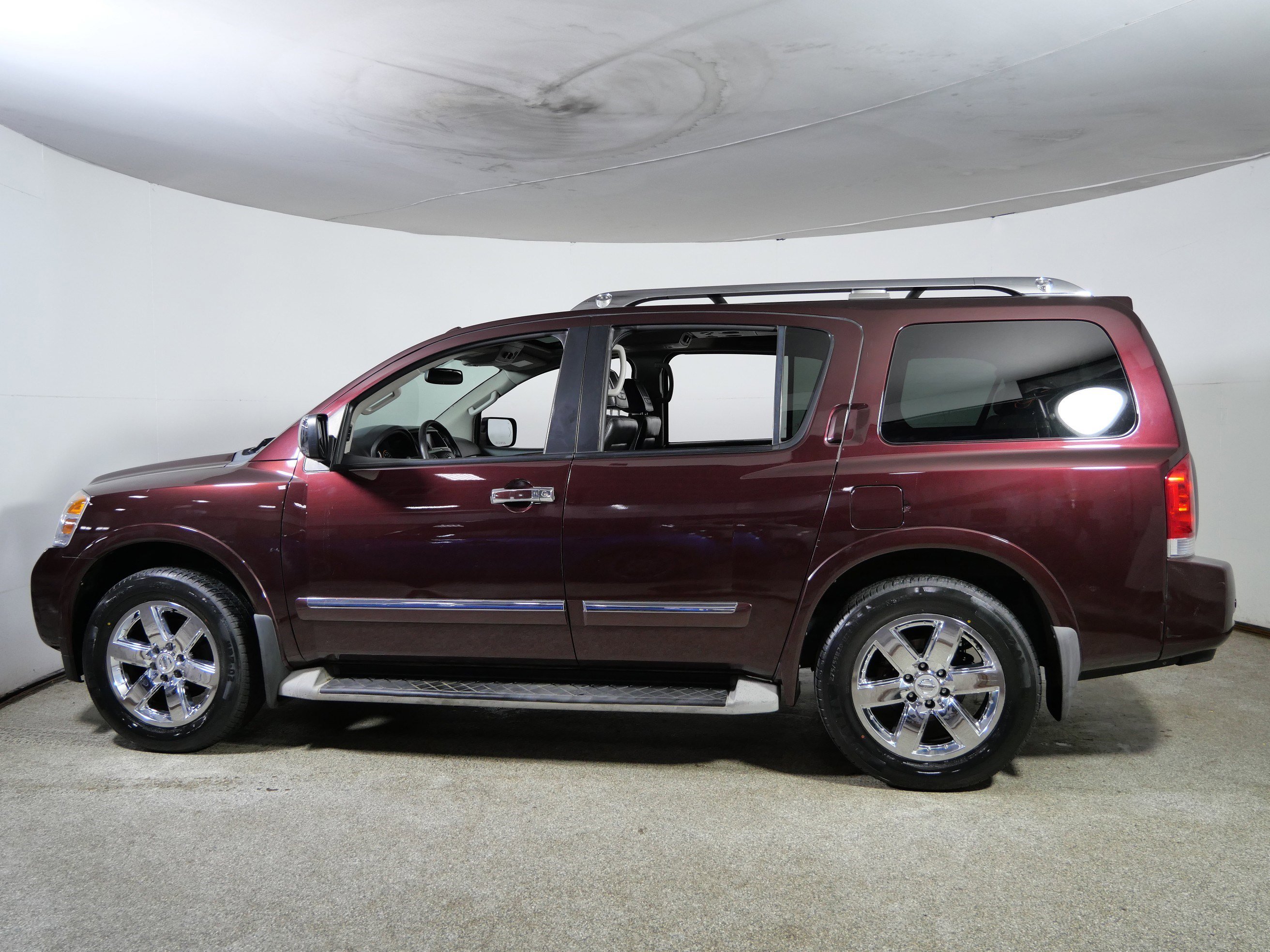 2013 Nissan Armada Platinum photo 4