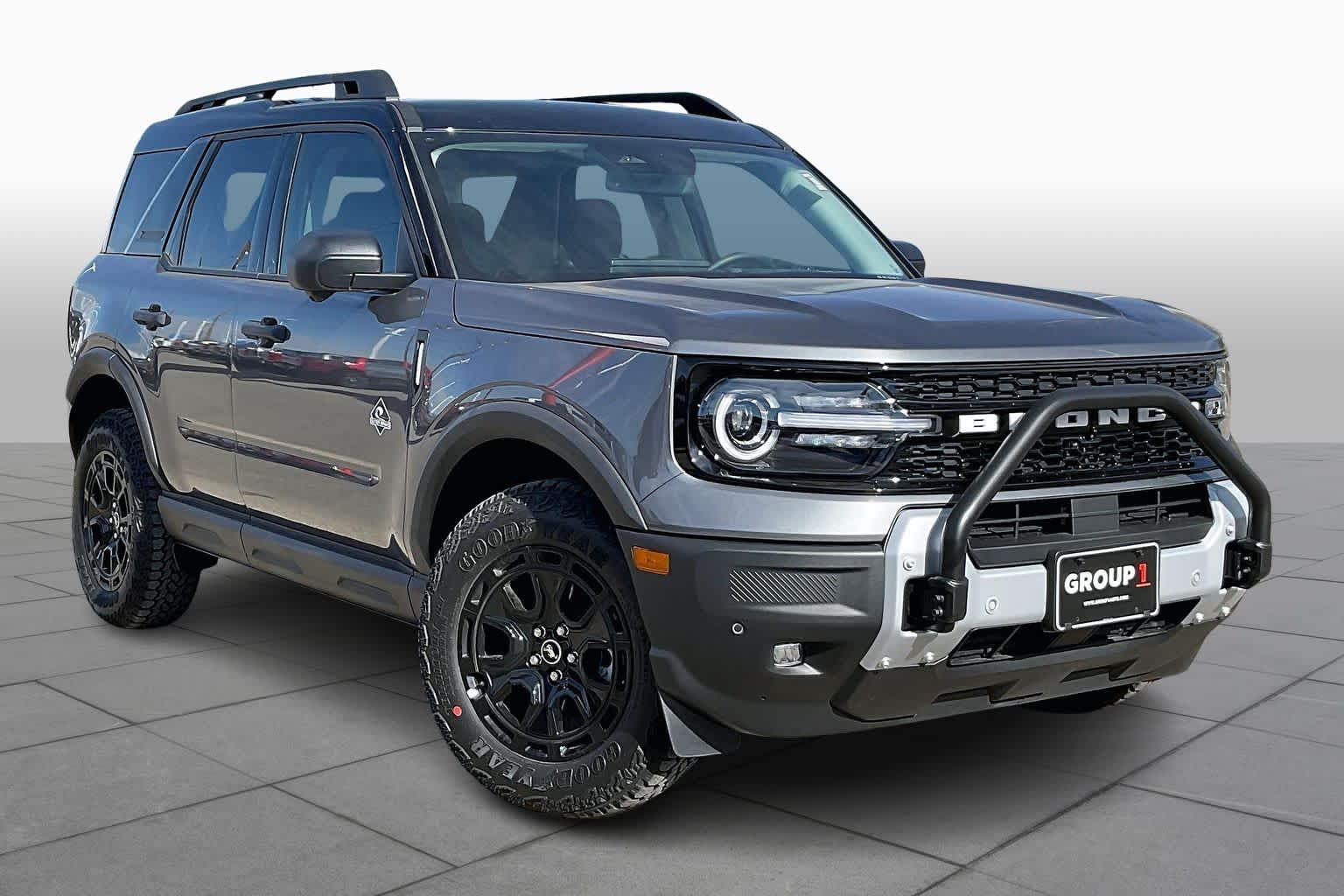 2025 Ford Bronco Sport Outer Banks photo 2