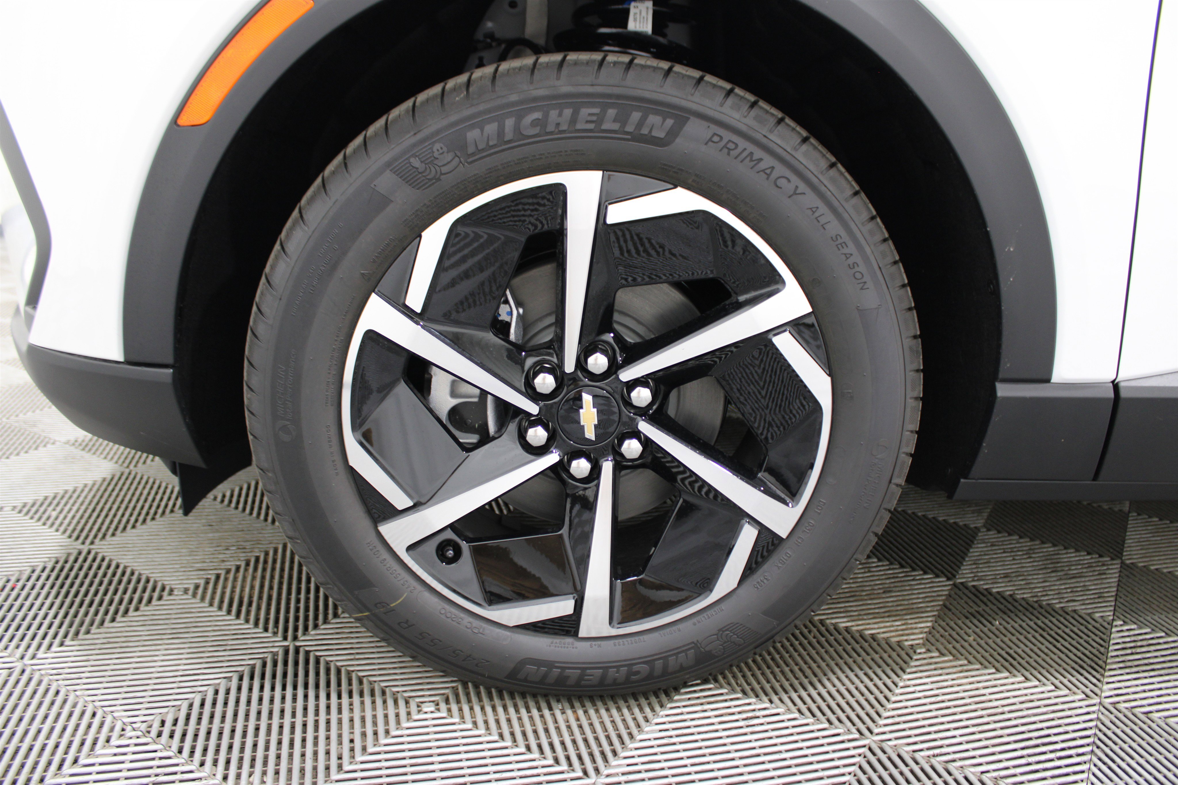 2026 Chevrolet Equinox EV LT photo 37