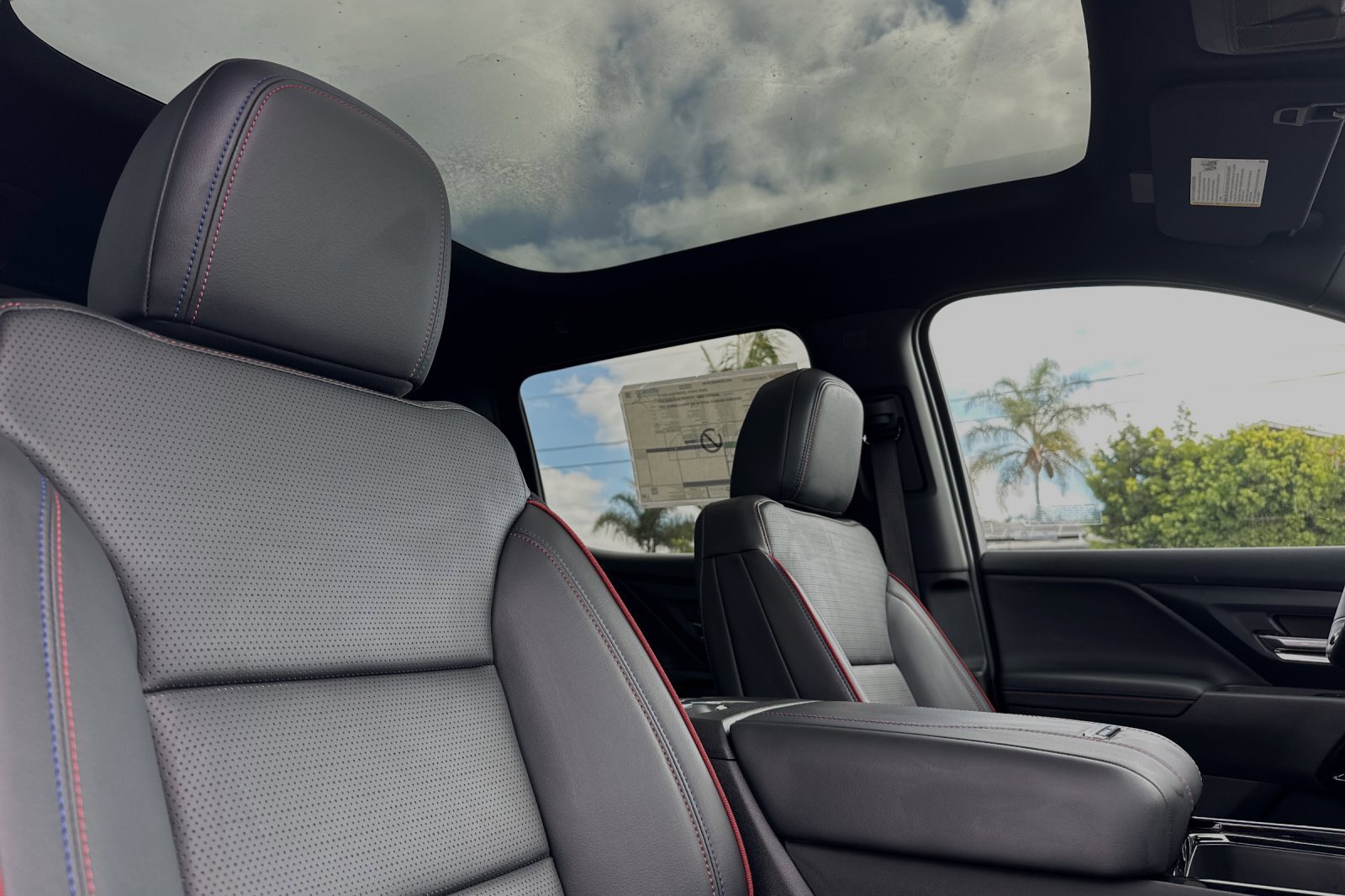 2024 Chevrolet Silverado EV RST photo 13