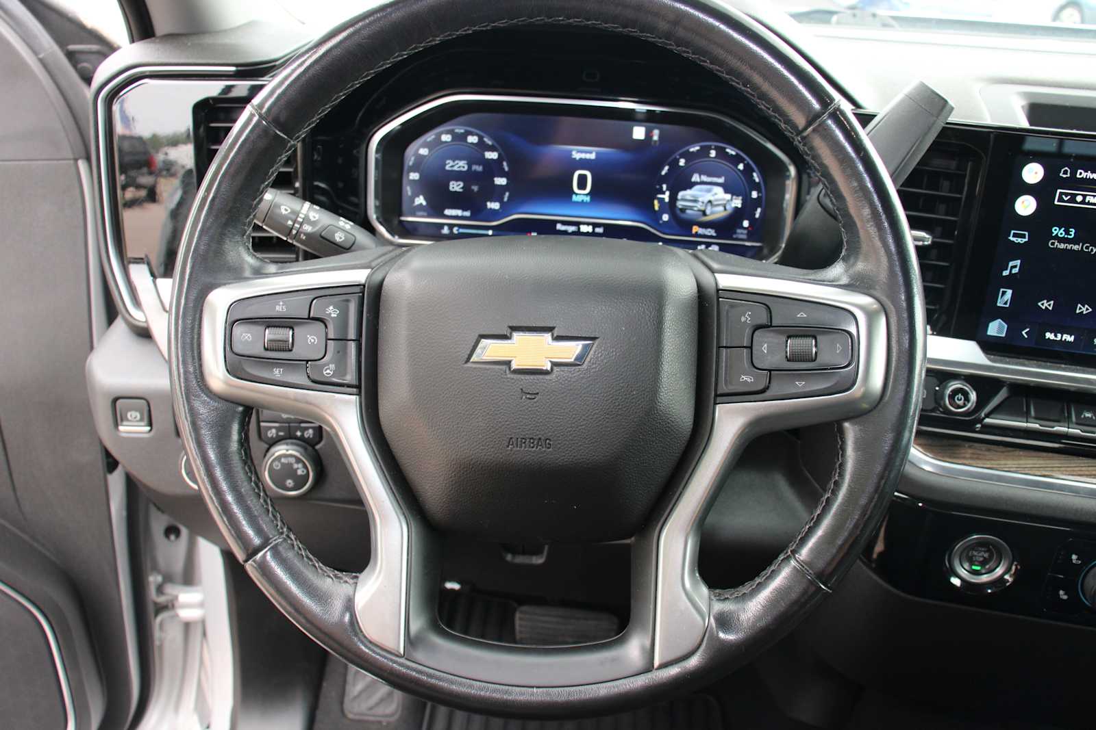 2022 Chevrolet Silverado 1500 LT photo 17