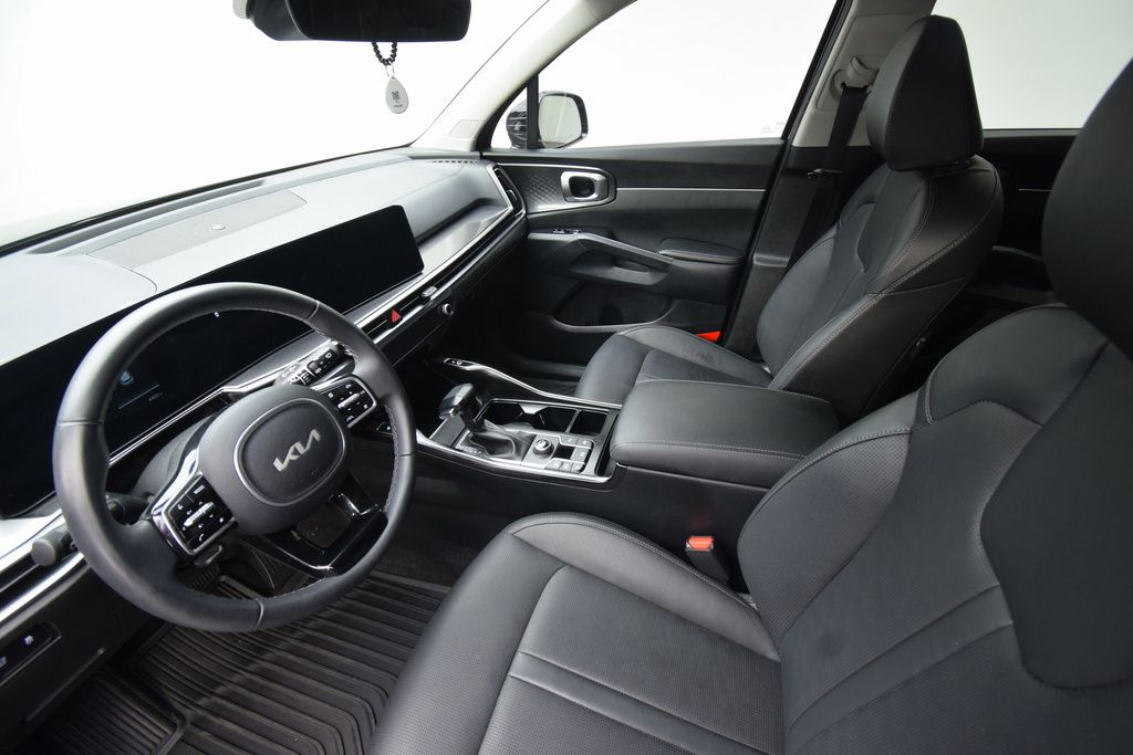 2025 Kia Sorento EX photo 7