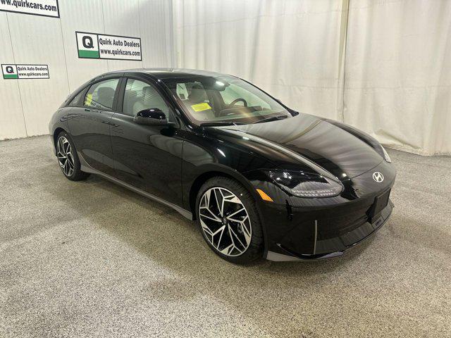 2025 Hyundai IONIQ 6 SEL's photo