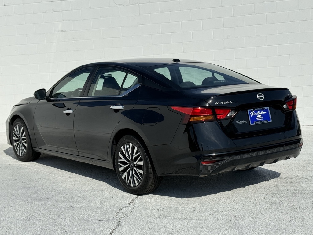 2024 Nissan Altima 2.5 SV photo 4